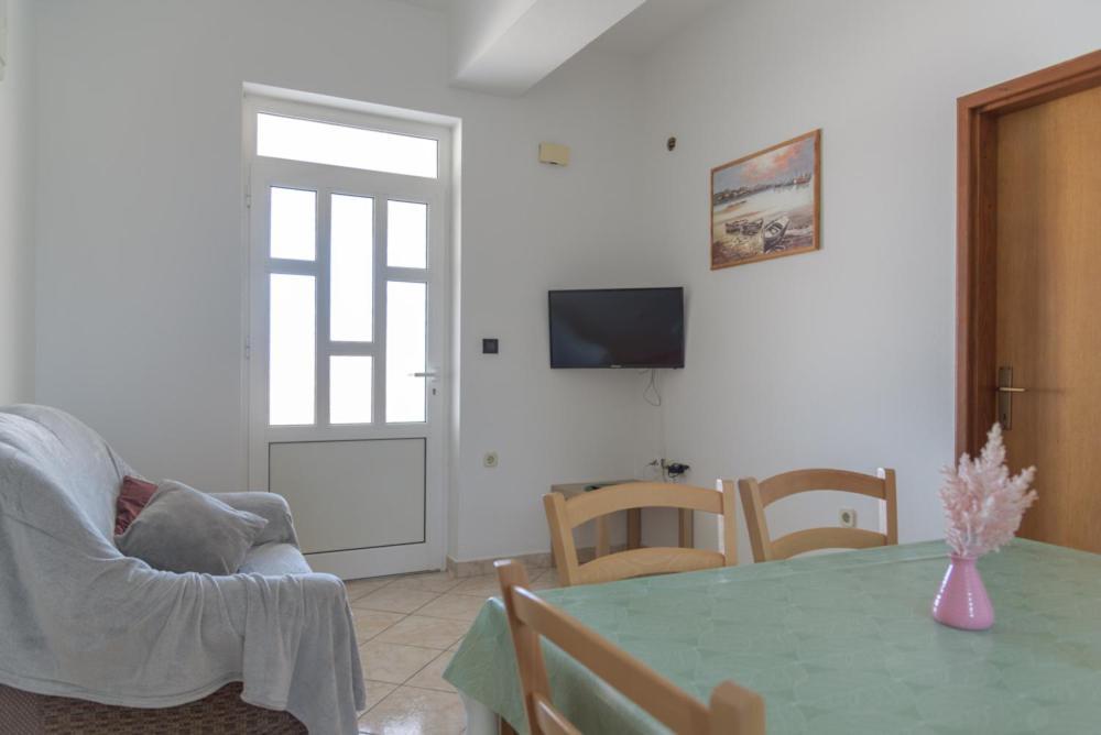 Rasin Apartments Pakoštane Exteriér fotografie