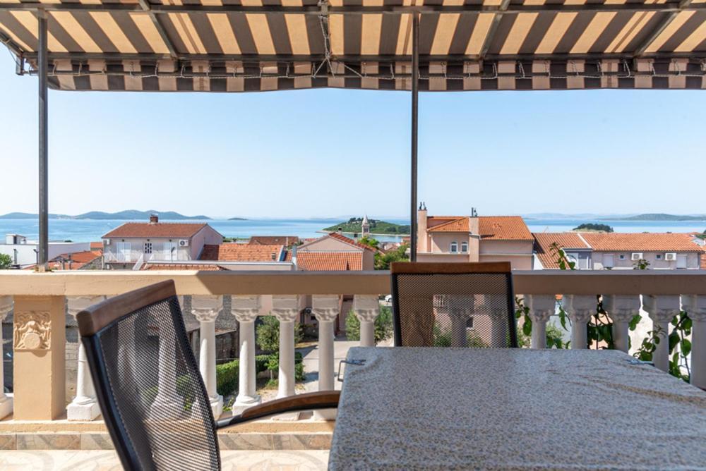 Rasin Apartments Pakoštane Exteriér fotografie