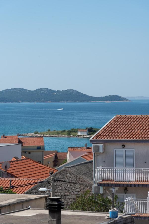 Rasin Apartments Pakoštane Exteriér fotografie