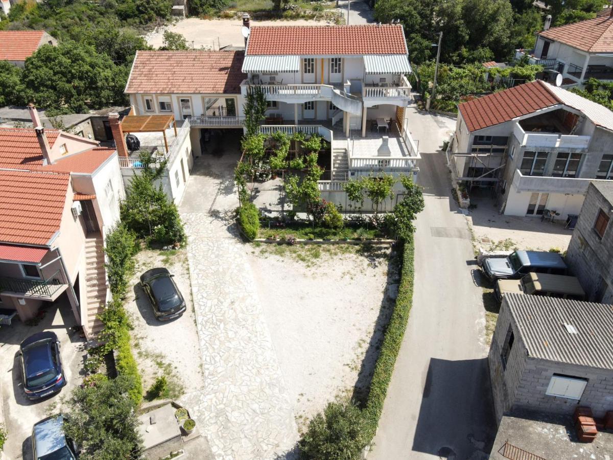 Rasin Apartments Pakoštane Exteriér fotografie
